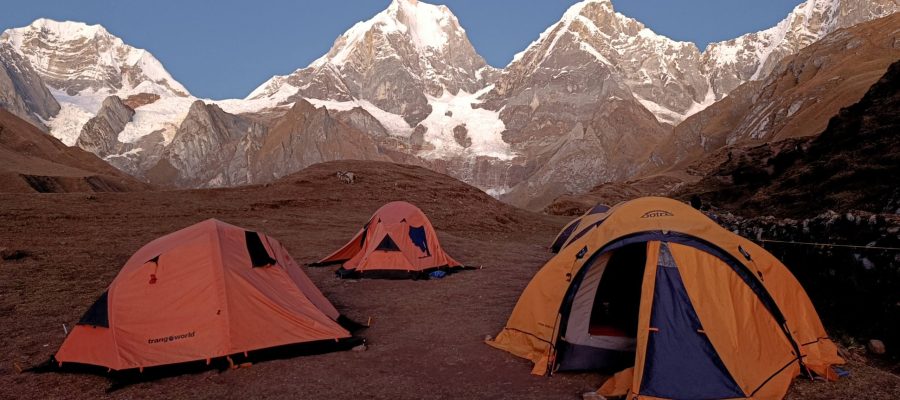 huayhuash-trek-mountain-range
